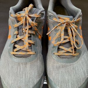 Men’s Under Armour size 11